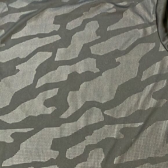 GA Bulldog UGA Camo Back Long Sleeve Tee - Picture 7 of 9